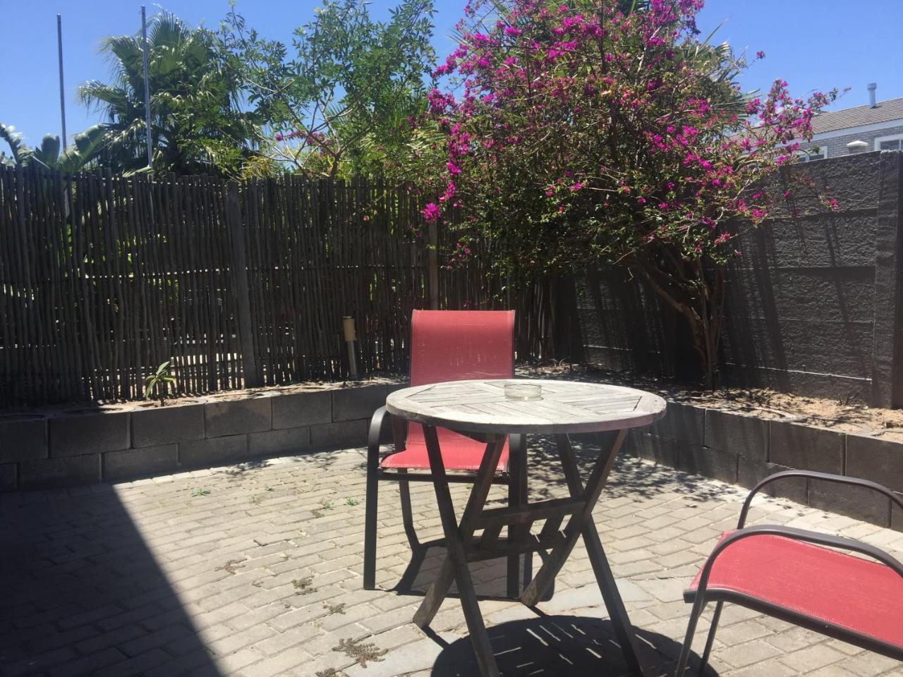 بلوبيرجستراند Capetown 4U Guesthouse المظهر الخارجي الصورة
