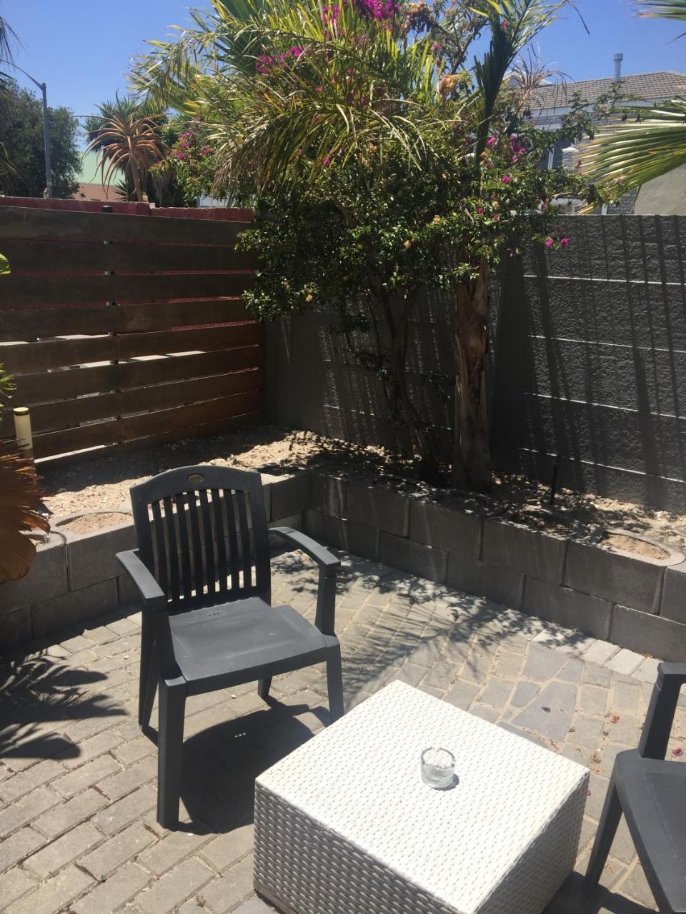 بلوبيرجستراند Capetown 4U Guesthouse المظهر الخارجي الصورة